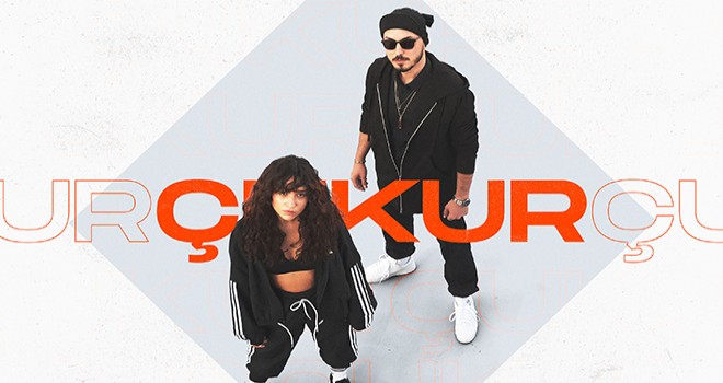 Zeynep Bastık ve VEYasin'den Çukur