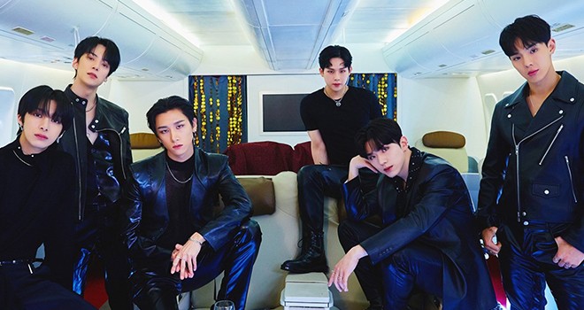 MONSTA X mini albümü ONE OF A KIND Radyo Beşiktaş'ta