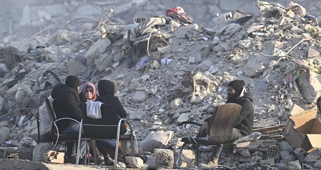 Depremzedelere destek ödemeleri başladı