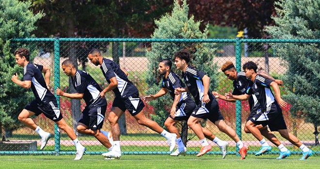 Kartal yeni sezona hız kesmeden hazırlanıyor!