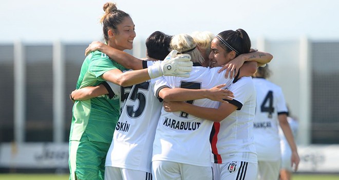 Beşiktaş Vodafone'dan 4-0'lık galibiyet!