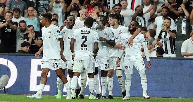 Spor yazarlarından Beşiktaş yorumları