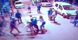 Gürültü yapan grup güvenlik görevlisini darp etti