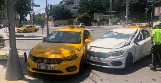 Fren sistemi bozulan otomobil 5 araca çarparak durdu