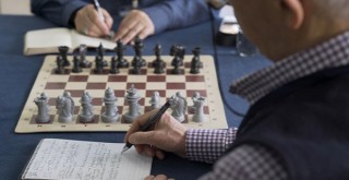 Genç Başkan 65 yaş üstünü de unutmadı!