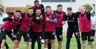 Kartallardan sevinç fotoğrafı