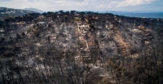 Ateşler pek çok yeri haritadan sildi