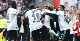 Beşiktaş ikincilik koltuğunu ezeli rakibine bıraktı!
