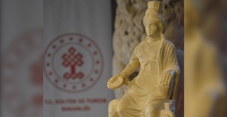 Adak heykeli Kybele vatanına geri döndü