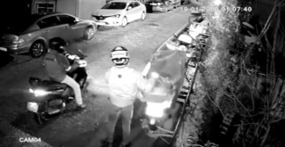 Hırsızlar baltayı taşa vurdu