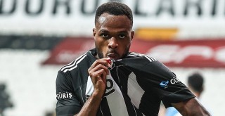 Cyle Larin'e Fransa'dan 3 talip!