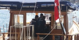 Kuruçeşme'deki bir teknede erkek cesedi bulundu