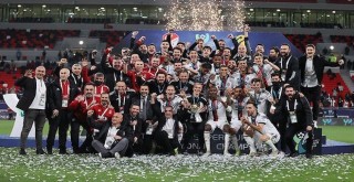 Spor yazarlarından Beşiktaş yorumları