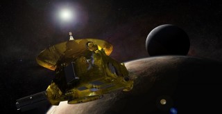 Uzayın derinliklerine uçmak için uyandırıldı