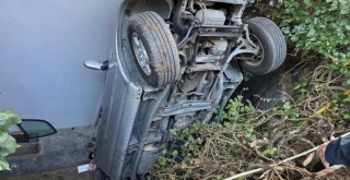 Beşiktaş'ta cip bina boşluğuna düştü