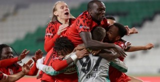 Son yarı finalist Beşiktaş