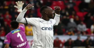 Muleka imza için İstanbul'a geldi