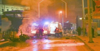 Beşiktaş'ta terör saldırısı sonucu şehit olanları anıyoruz