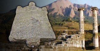 Türkiye'den kaçırılan 1800 yıllık kefaret yazıtı İtalya'dan teslim alındı