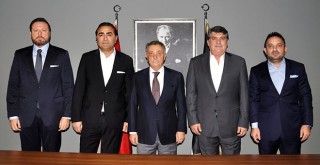 BJK Yönetim Kurulu eski üyelerinden Başkan Çebi'ye ziyaret