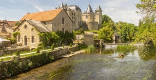 1000 yıllık aile şatosu 25 milyon TL’ye satılıyor