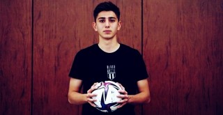 Beşiktaş'ın genç yeteneği Demir Ege Tıknaz 2026’nın yıldız adayı!