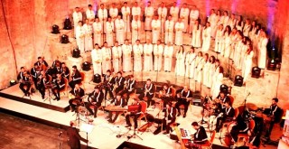 Depremzede sanatçılara destek!