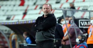 Sergen Yalçın maçı değerlendirdi