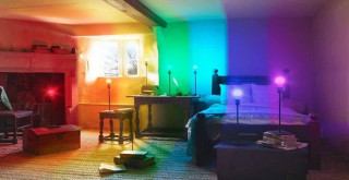 Keşfettiği renklerde bilim insanının ışığı evinde yandı