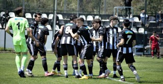 Beşiktaş U-19 takımı galip geldi