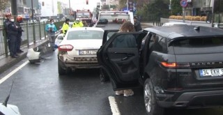 Milyonluk kaza! 4 araç birbirine girdi