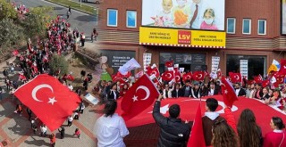 Cumhuriyet’in 99. yılında LÖSEV Ata'nın yolunda!