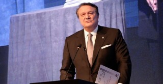 Beşiktaş JK Başkanı Hasan Arat: Beşiktaş’a çökmüşler