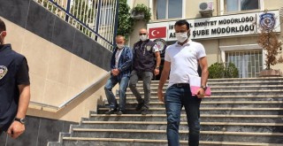 Hırsızlar gündüz vakti ikinci kata tırmandı