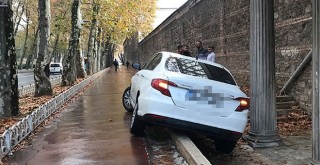 Dolmabahçe Sarayı önünde ilginç kaza