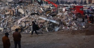 Yıkılan binaların müteahhitleri hakkında suç duyurusu!