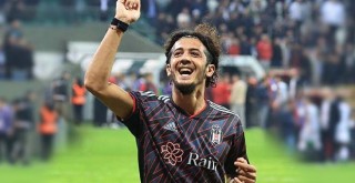 Beşiktaş'ta sağ bek Tayfur'a emanet