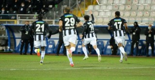 Erzurumspor: 2 - Beşiktaş: 4