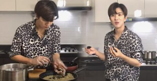 Güney Koreli sanatçı Rockdaily, Türk yemeği yaptı: Midye dolma