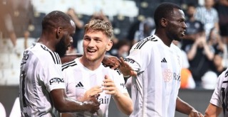 Beşiktaş'ta 17'lik Semih Kılıçsoy, tarihe geçti!