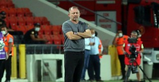 Sergen Yalçın açıklamalarda bulundu