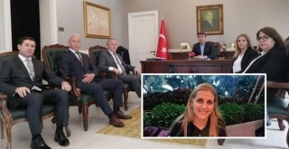 Beşiktaş'ta muhtarlar yeni başkanını ve yönetimini seçti. Kaymakan Önder Bakan ve Emniyet Müdürü Ercan Çamırcı'yı ziyaret ettiler