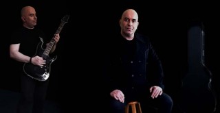 Ferit Tunçer'den yeni şarkı: Sana Da Bunlar Olur Mu?