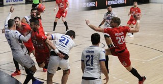 Beşiktaş Hentbol Takımı galip geldi