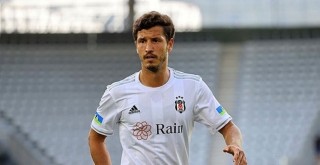 Salih Uçan, Beşiktaş - Galatasaray derbisine yetişecek mi?