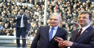 Ekrem İmamoğlu göreve başladı