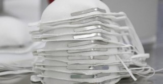 USB şarj aletiyle kendini temizleyen maske geliştirildi