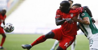 Vincent Aboubakar bekleneni veremedi