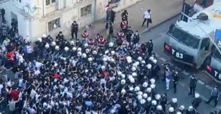 Beşiktaş’ın şampiyonluk kutlamalarında Akaretler'de arbede