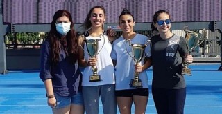 Siyah-beyazlı atlet Ezgi Şayır şampiyon oldu